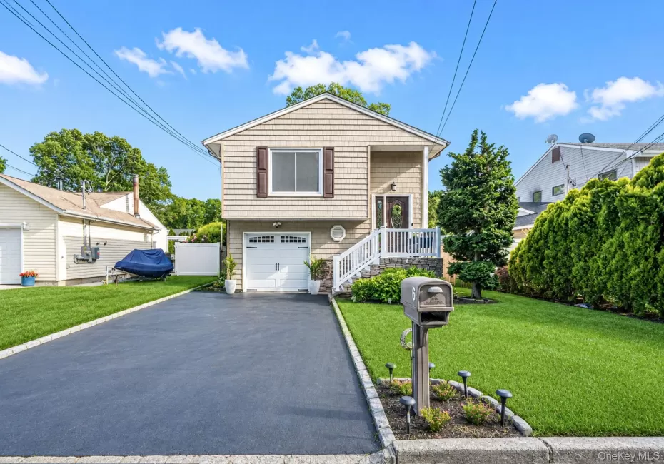 6 Atlantic Street, Brookhaven, NY, 4 Bedrooms Bedrooms, 11 Rooms Rooms,2 BathroomsBathrooms,Residential,For Rent,Atlantic,0,KEY1017713 6 Atlantic Street, Brookhaven, NY, 4 Bedrooms Bedrooms, 11 Rooms Rooms,2 BathroomsBathrooms,Residential,For Rent,Atlantic,0,KEY1017713