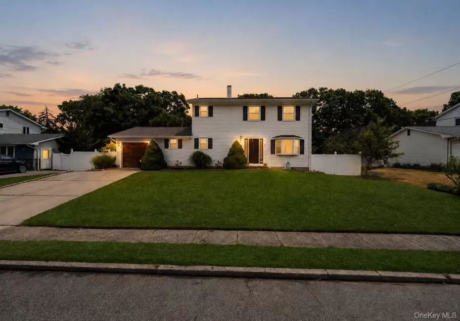 25 Harvey Lane, Brookhaven, NY, 4 Bedrooms Bedrooms, 9 Rooms Rooms,2 BathroomsBathrooms,Residential,For Rent,Harvey,0,KEY1012960 25 Harvey Lane, Brookhaven, NY, 4 Bedrooms Bedrooms, 9 Rooms Rooms,2 BathroomsBathrooms,Residential,For Rent,Harvey,0,KEY1012960