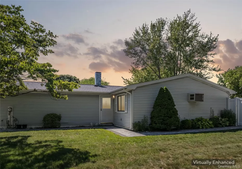 77 Masonic Avenue, Brookhaven, NY, 3 Bedrooms Bedrooms, 5 Rooms Rooms,1 BathroomBathrooms,Residential,For Rent,Masonic,0,KEY1017477 77 Masonic Avenue, Brookhaven, NY, 3 Bedrooms Bedrooms, 5 Rooms Rooms,1 BathroomBathrooms,Residential,For Rent,Masonic,0,KEY1017477