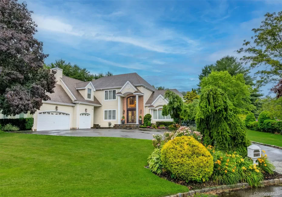 56 Sage Hollow Court, Huntington, NY, 5 Bedrooms Bedrooms, 11 Rooms Rooms,3 BathroomsBathrooms,Residential,For Rent,Sage Hollow,0,KEY1016233 56 Sage Hollow Court, Huntington, NY, 5 Bedrooms Bedrooms, 11 Rooms Rooms,3 BathroomsBathrooms,Residential,For Rent,Sage Hollow,0,KEY1016233