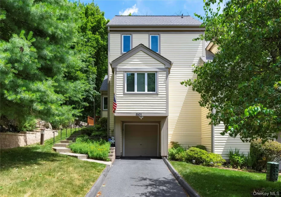3501 Homestead Court, Peekskill, NY, 2 Bedrooms Bedrooms, 6 Rooms Rooms,2 BathroomsBathrooms,Residential,For Rent,Homestead,0,KEY1013977 3501 Homestead Court, Peekskill, NY, 2 Bedrooms Bedrooms, 6 Rooms Rooms,2 BathroomsBathrooms,Residential,For Rent,Homestead,0,KEY1013977