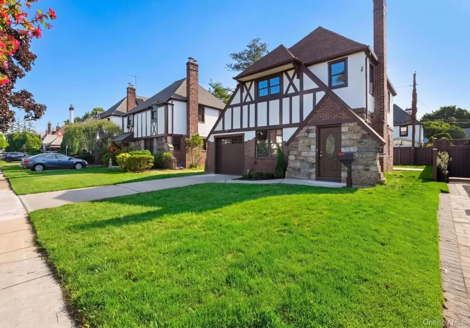 24 Kenilworth Road, Hempstead, NY, 3 Bedrooms Bedrooms, 7 Rooms Rooms,2 BathroomsBathrooms,Residential,For Rent,Kenilworth,0,KEY1015737 24 Kenilworth Road, Hempstead, NY, 3 Bedrooms Bedrooms, 7 Rooms Rooms,2 BathroomsBathrooms,Residential,For Rent,Kenilworth,0,KEY1015737