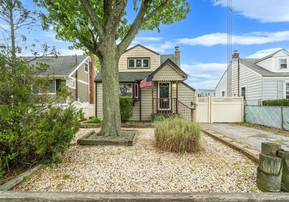 3427 Ocean Avenue, Hempstead, NY, 1 Bedroom Bedrooms, 4 Rooms Rooms,2 BathroomsBathrooms,Residential,For Rent,Ocean,0,KEY1013830 3427 Ocean Avenue, Hempstead, NY, 1 Bedroom Bedrooms, 4 Rooms Rooms,2 BathroomsBathrooms,Residential,For Rent,Ocean,0,KEY1013830