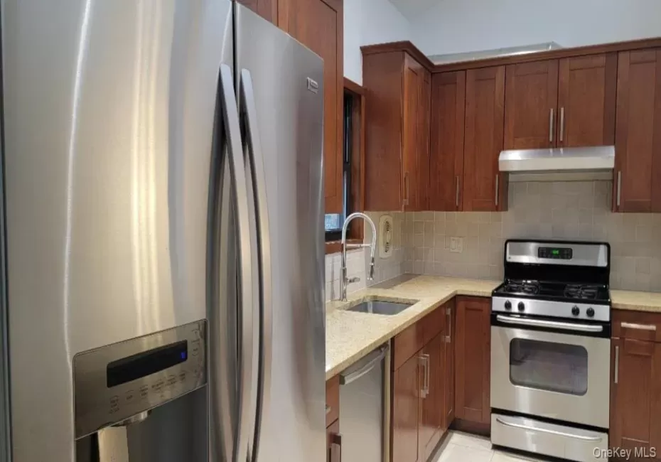 240-29 70 Avenue, New York, NY, 3 Bedrooms Bedrooms, 7 Rooms Rooms,2 BathroomsBathrooms,Residential Lease,For Rent,70,0,KEY1017875 240-29 70 Avenue, New York, NY, 3 Bedrooms Bedrooms, 7 Rooms Rooms,2 BathroomsBathrooms,Residential Lease,For Rent,70,0,KEY1017875