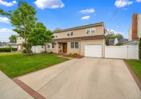 4382 New York Avenue, Hempstead, NY, 4 Bedrooms Bedrooms, 8 Rooms Rooms,2 BathroomsBathrooms,Residential,For Rent,New York,0,1017193 4382 New York Avenue, Hempstead, NY, 4 Bedrooms Bedrooms, 8 Rooms Rooms,2 BathroomsBathrooms,Residential,For Rent,New York,0,1017193