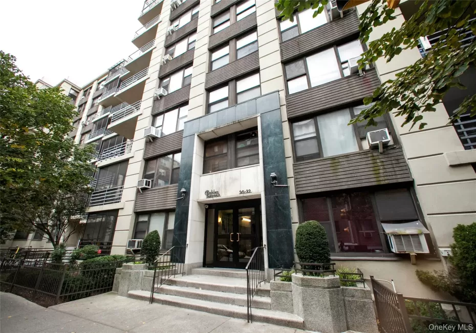 98-34 63rd Drive, New York, NY, 1 Bedroom Bedrooms, 3 Rooms Rooms,1 BathroomBathrooms,Residential Lease,For Rent,63rd,0,KEY1017785 98-34 63rd Drive, New York, NY, 1 Bedroom Bedrooms, 3 Rooms Rooms,1 BathroomBathrooms,Residential Lease,For Rent,63rd,0,KEY1017785