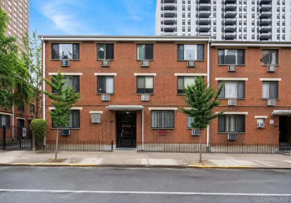 311 Cherry Street, New York, NY, 4 Bedrooms Bedrooms, 8 Rooms Rooms,2 BathroomsBathrooms,Residential,For Rent,Cherry,0,KEY1017894 311 Cherry Street, New York, NY, 4 Bedrooms Bedrooms, 8 Rooms Rooms,2 BathroomsBathrooms,Residential,For Rent,Cherry,0,KEY1017894