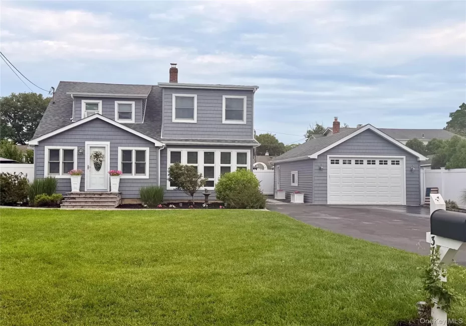 379 Blossom Street, Islip, NY, 3 Bedrooms Bedrooms, 8 Rooms Rooms,2 BathroomsBathrooms,Residential,For Rent,Blossom,0,KEY1018084 379 Blossom Street, Islip, NY, 3 Bedrooms Bedrooms, 8 Rooms Rooms,2 BathroomsBathrooms,Residential,For Rent,Blossom,0,KEY1018084