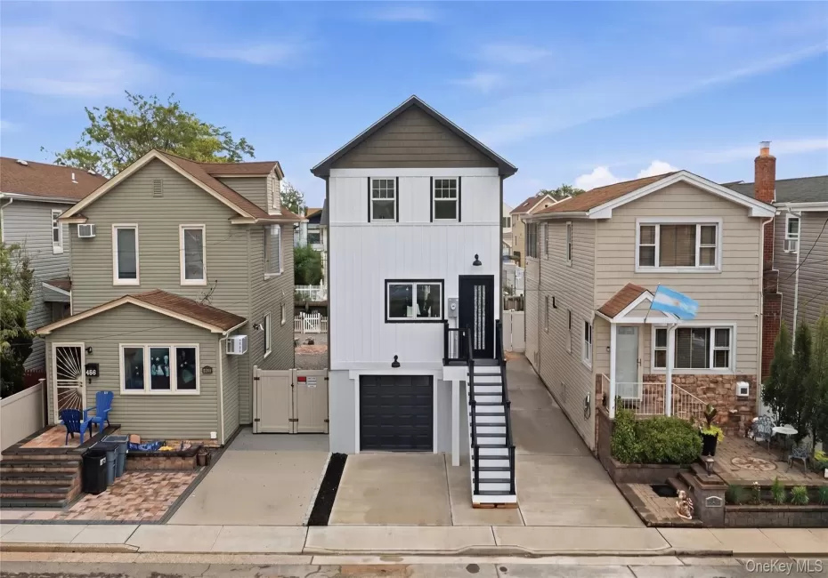 157 Sportsmans Avenue, Hempstead, NY, 3 Bedrooms Bedrooms, 7 Rooms Rooms,2 BathroomsBathrooms,Residential,For Rent,Sportsmans,0,KEY1017827 157 Sportsmans Avenue, Hempstead, NY, 3 Bedrooms Bedrooms, 7 Rooms Rooms,2 BathroomsBathrooms,Residential,For Rent,Sportsmans,0,KEY1017827