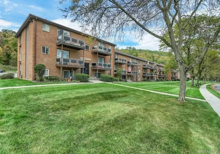 39 Tanager Road, Monroe, NY, 1 Bedroom Bedrooms, 4 Rooms Rooms,1 BathroomBathrooms,Residential Lease,For Rent,Tanager,0,KEY1018210 39 Tanager Road, Monroe, NY, 1 Bedroom Bedrooms, 4 Rooms Rooms,1 BathroomBathrooms,Residential Lease,For Rent,Tanager,0,KEY1018210