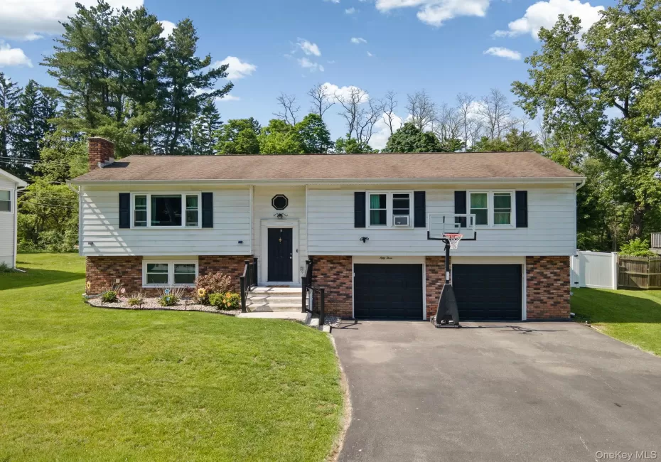 53 Carriage Hill Lane, Poughkeepsie, NY, 3 Bedrooms Bedrooms, 8 Rooms Rooms,2 BathroomsBathrooms,Residential,For Rent,Carriage Hill,0,1006899 53 Carriage Hill Lane, Poughkeepsie, NY, 3 Bedrooms Bedrooms, 8 Rooms Rooms,2 BathroomsBathrooms,Residential,For Rent,Carriage Hill,0,1006899