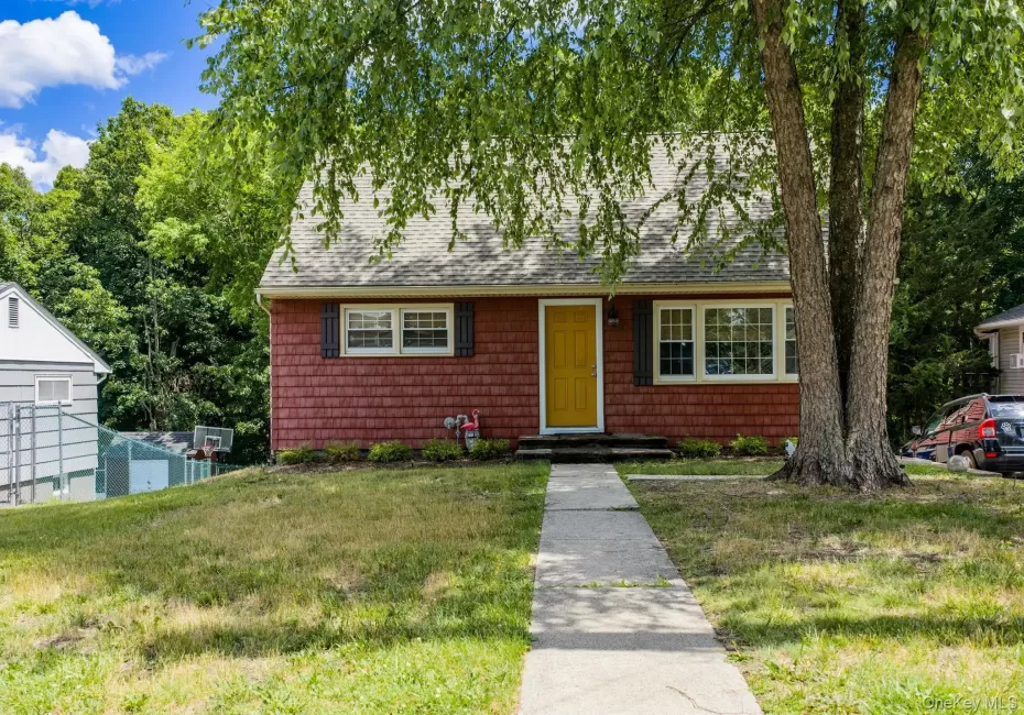 24 Mountain Avenue, Middletown, NY, 4 Bedrooms Bedrooms, 6 Rooms Rooms,2 BathroomsBathrooms,Residential,For Rent,Mountain,0,KEY1016433 24 Mountain Avenue, Middletown, NY, 4 Bedrooms Bedrooms, 6 Rooms Rooms,2 BathroomsBathrooms,Residential,For Rent,Mountain,0,KEY1016433