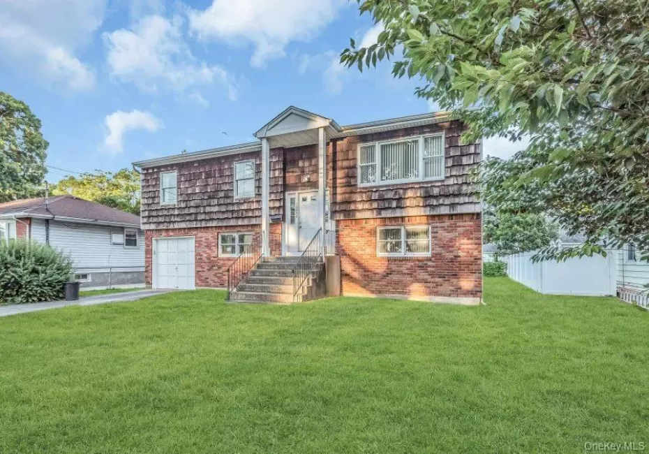 1085 Hempstead Avenue, Hempstead, NY, 4 Bedrooms Bedrooms, 9 Rooms Rooms,3 BathroomsBathrooms,Residential,For Rent,Hempstead,0,KEY1016314 1085 Hempstead Avenue, Hempstead, NY, 4 Bedrooms Bedrooms, 9 Rooms Rooms,3 BathroomsBathrooms,Residential,For Rent,Hempstead,0,KEY1016314