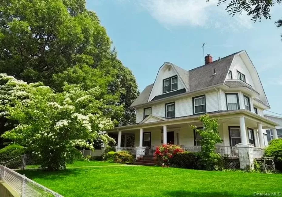 169 Park Avenue, Hempstead, NY, 5 Bedrooms Bedrooms, 8 Rooms Rooms,3 BathroomsBathrooms,Residential,For Rent,Park,0,KEY1017586 169 Park Avenue, Hempstead, NY, 5 Bedrooms Bedrooms, 8 Rooms Rooms,3 BathroomsBathrooms,Residential,For Rent,Park,0,KEY1017586
