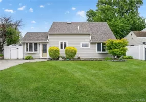 39 Boat Lane, Hempstead, NY, 4 Bedrooms Bedrooms, 9 Rooms Rooms,2 BathroomsBathrooms,Residential,For Rent,Boat,0,1011000 39 Boat Lane, Hempstead, NY, 4 Bedrooms Bedrooms, 9 Rooms Rooms,2 BathroomsBathrooms,Residential,For Rent,Boat,0,1011000