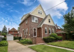 48 Surrey Commons, Hempstead, NY, 3 Bedrooms Bedrooms, 8 Rooms Rooms,1 BathroomBathrooms,Residential,For Rent,Surrey Commons,0,KEY1016890 48 Surrey Commons, Hempstead, NY, 3 Bedrooms Bedrooms, 8 Rooms Rooms,1 BathroomBathrooms,Residential,For Rent,Surrey Commons,0,KEY1016890