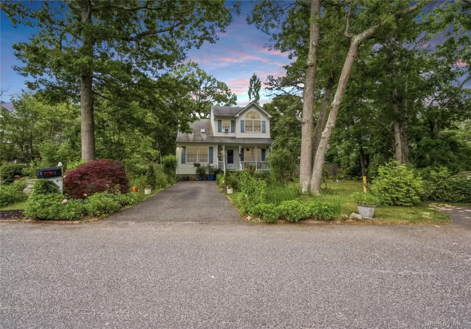 58 Silver Road, Brookhaven, NY, 3 Bedrooms Bedrooms, 10 Rooms Rooms,1 BathroomBathrooms,Residential,For Rent,Silver,0,KEY1017690 58 Silver Road, Brookhaven, NY, 3 Bedrooms Bedrooms, 10 Rooms Rooms,1 BathroomBathrooms,Residential,For Rent,Silver,0,KEY1017690