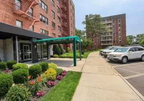 8420 153rd, New York, NY, 2 Bedrooms Bedrooms, 5 Rooms Rooms,2 BathroomsBathrooms,Residential,For Rent,153rd,0,1017647 8420 153rd, New York, NY, 2 Bedrooms Bedrooms, 5 Rooms Rooms,2 BathroomsBathrooms,Residential,For Rent,153rd,0,1017647
