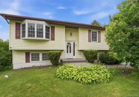 11 Applesauce Lane, Wappinger, NY, 3 Bedrooms Bedrooms, 8 Rooms Rooms,2 BathroomsBathrooms,Residential,For Rent,Applesauce,0,KEY1017879 11 Applesauce Lane, Wappinger, NY, 3 Bedrooms Bedrooms, 8 Rooms Rooms,2 BathroomsBathrooms,Residential,For Rent,Applesauce,0,KEY1017879