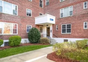 230 Pelham Road, New Rochelle, NY, 2 Bedrooms Bedrooms, 5 Rooms Rooms,1 BathroomBathrooms,Residential Lease,For Rent,Pelham,0,KEY963145 230 Pelham Road, New Rochelle, NY, 2 Bedrooms Bedrooms, 5 Rooms Rooms,1 BathroomBathrooms,Residential Lease,For Rent,Pelham,0,KEY963145