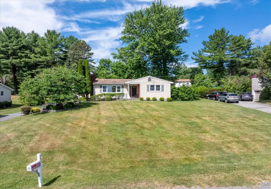 14 Tower Road, Carmel, NY, 3 Bedrooms Bedrooms, 6 Rooms Rooms,2 BathroomsBathrooms,Residential,For Rent,Tower,0,KEY1018257 14 Tower Road, Carmel, NY, 3 Bedrooms Bedrooms, 6 Rooms Rooms,2 BathroomsBathrooms,Residential,For Rent,Tower,0,KEY1018257
