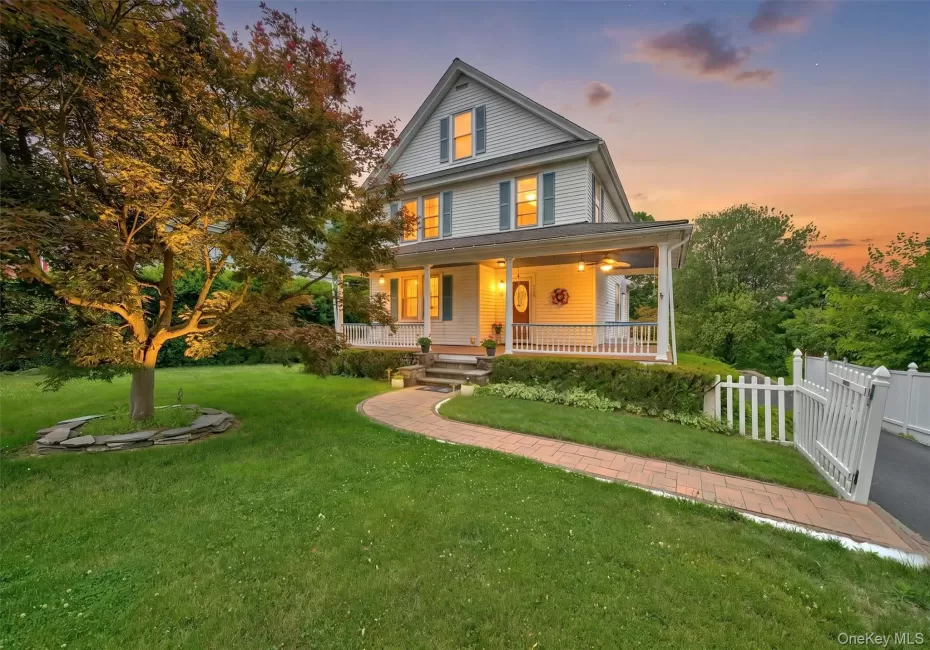 609 Stage Road, Monroe, NY, 5 Bedrooms Bedrooms, 8 Rooms Rooms,2 BathroomsBathrooms,Residential,For Rent,Stage,0,KEY1015725 609 Stage Road, Monroe, NY, 5 Bedrooms Bedrooms, 8 Rooms Rooms,2 BathroomsBathrooms,Residential,For Rent,Stage,0,KEY1015725