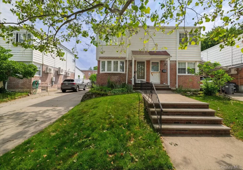 6741 197th Street, New York, NY, 2 Bedrooms Bedrooms, 4 Rooms Rooms,1 BathroomBathrooms,Residential,For Rent,197th,0,KEY1017592 6741 197th Street, New York, NY, 2 Bedrooms Bedrooms, 4 Rooms Rooms,1 BathroomBathrooms,Residential,For Rent,197th,0,KEY1017592
