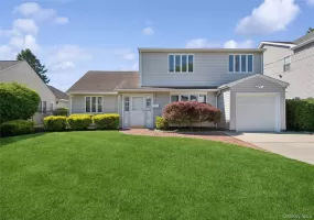 7 Blanche Street, Oyster Bay, NY, 3 Bedrooms Bedrooms, 8 Rooms Rooms,2 BathroomsBathrooms,Residential,For Rent,Blanche,0,KEY1012496 7 Blanche Street, Oyster Bay, NY, 3 Bedrooms Bedrooms, 8 Rooms Rooms,2 BathroomsBathrooms,Residential,For Rent,Blanche,0,KEY1012496