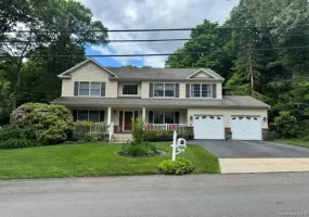 41 Shady Lane, Huntington, NY, 4 Bedrooms Bedrooms, 8 Rooms Rooms,2 BathroomsBathrooms,Residential,For Rent,Shady,0,1018333 41 Shady Lane, Huntington, NY, 4 Bedrooms Bedrooms, 8 Rooms Rooms,2 BathroomsBathrooms,Residential,For Rent,Shady,0,1018333