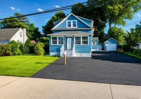 26 Flanders Place, West Babylon, NY, 4 Bedrooms Bedrooms, 10 Rooms Rooms,2 BathroomsBathrooms,Residential,For Rent,Flanders,0,1018271 26 Flanders Place, West Babylon, NY, 4 Bedrooms Bedrooms, 10 Rooms Rooms,2 BathroomsBathrooms,Residential,For Rent,Flanders,0,1018271