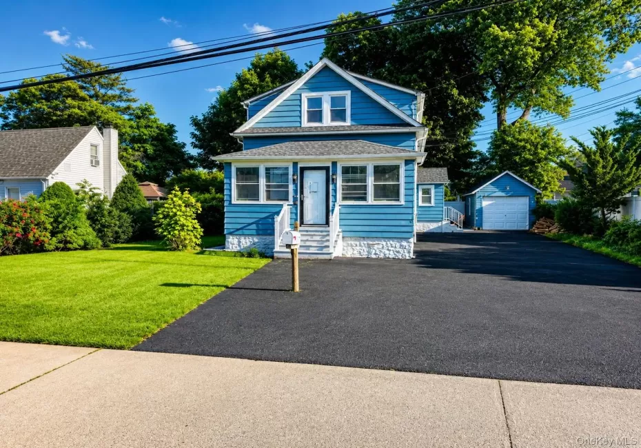 26 Flanders Place, West Babylon, NY, 4 Bedrooms Bedrooms, 10 Rooms Rooms,2 BathroomsBathrooms,Residential,For Rent,Flanders,0,KEY1018271 26 Flanders Place, West Babylon, NY, 4 Bedrooms Bedrooms, 10 Rooms Rooms,2 BathroomsBathrooms,Residential,For Rent,Flanders,0,KEY1018271