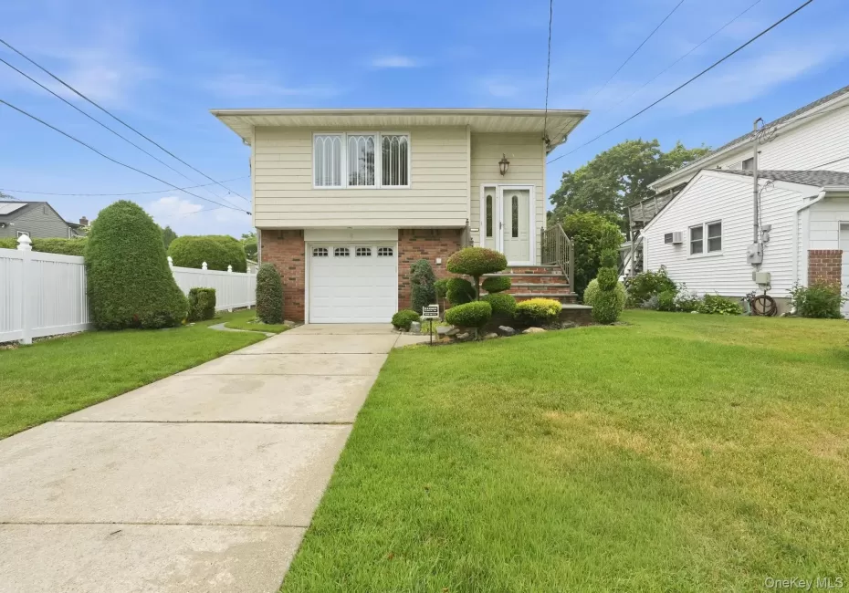 6 Park Drive, Oyster Bay, NY, 3 Bedrooms Bedrooms, 9 Rooms Rooms,2 BathroomsBathrooms,Residential,For Rent,Park,0,KEY1017220 6 Park Drive, Oyster Bay, NY, 3 Bedrooms Bedrooms, 9 Rooms Rooms,2 BathroomsBathrooms,Residential,For Rent,Park,0,KEY1017220
