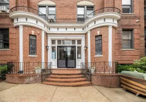 96-11 65th Road, New York, NY, 1 Bedroom Bedrooms, 5 Rooms Rooms,1 BathroomBathrooms,Residential,For Rent,65th,0,KEY1018313 96-11 65th Road, New York, NY, 1 Bedroom Bedrooms, 5 Rooms Rooms,1 BathroomBathrooms,Residential,For Rent,65th,0,KEY1018313