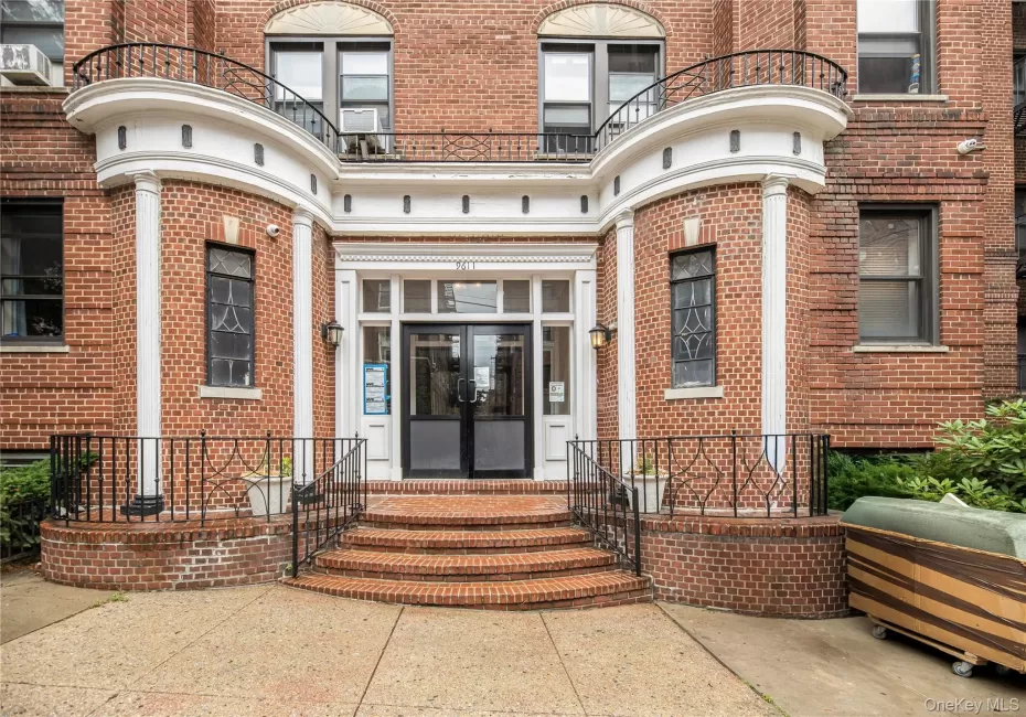 96-11 65th Road, New York, NY, 1 Bedroom Bedrooms, 5 Rooms Rooms,1 BathroomBathrooms,Residential,For Rent,65th,0,KEY1018313 96-11 65th Road, New York, NY, 1 Bedroom Bedrooms, 5 Rooms Rooms,1 BathroomBathrooms,Residential,For Rent,65th,0,KEY1018313