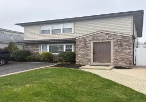 26 Quebec Road, Hempstead, NY, 3 Bedrooms Bedrooms, 5 Rooms Rooms,1 BathroomBathrooms,Residential Lease,For Rent,Quebec,0,KEY1017717 26 Quebec Road, Hempstead, NY, 3 Bedrooms Bedrooms, 5 Rooms Rooms,1 BathroomBathrooms,Residential Lease,For Rent,Quebec,0,KEY1017717