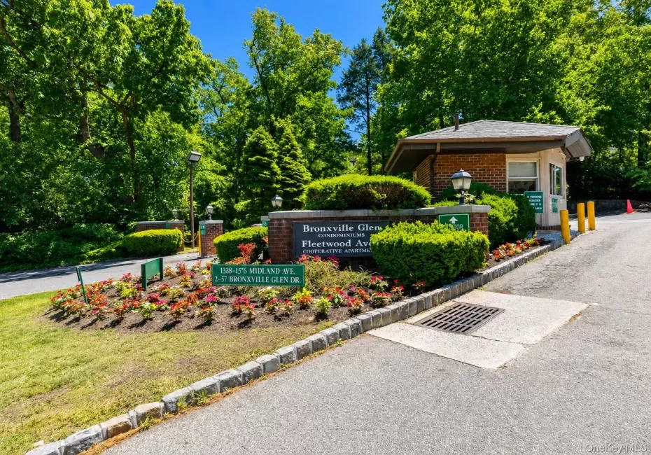 1344 Midland Avenue, Yonkers, NY, 1 Bedroom Bedrooms, 3 Rooms Rooms,1 BathroomBathrooms,Residential,For Rent,Midland,0,KEY1017359 1344 Midland Avenue, Yonkers, NY, 1 Bedroom Bedrooms, 3 Rooms Rooms,1 BathroomBathrooms,Residential,For Rent,Midland,0,KEY1017359