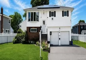121 Lake Drive, Babylon, NY, 3 Bedrooms Bedrooms, 6 Rooms Rooms,2 BathroomsBathrooms,Residential,For Rent,Lake,0,1017892 121 Lake Drive, Babylon, NY, 3 Bedrooms Bedrooms, 6 Rooms Rooms,2 BathroomsBathrooms,Residential,For Rent,Lake,0,1017892
