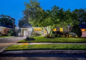 622 Harrison Avenue, Hempstead, NY, 5 Bedrooms Bedrooms, 8 Rooms Rooms,3 BathroomsBathrooms,Residential,For Rent,Harrison,0,KEY1017834 622 Harrison Avenue, Hempstead, NY, 5 Bedrooms Bedrooms, 8 Rooms Rooms,3 BathroomsBathrooms,Residential,For Rent,Harrison,0,KEY1017834