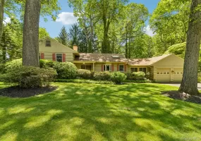 47 Mayfair Drive, Huntington, NY, 3 Bedrooms Bedrooms, 7 Rooms Rooms,2 BathroomsBathrooms,Residential,For Rent,Mayfair,0,KEY1009768 47 Mayfair Drive, Huntington, NY, 3 Bedrooms Bedrooms, 7 Rooms Rooms,2 BathroomsBathrooms,Residential,For Rent,Mayfair,0,KEY1009768