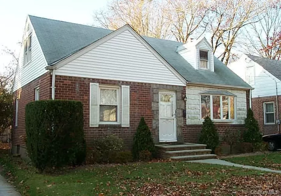 122 Kent Road, Hempstead, NY, 5 Bedrooms Bedrooms, 5 Rooms Rooms,1 BathroomBathrooms,Residential,For Rent,Kent,0,KEY1018479 122 Kent Road, Hempstead, NY, 5 Bedrooms Bedrooms, 5 Rooms Rooms,1 BathroomBathrooms,Residential,For Rent,Kent,0,KEY1018479