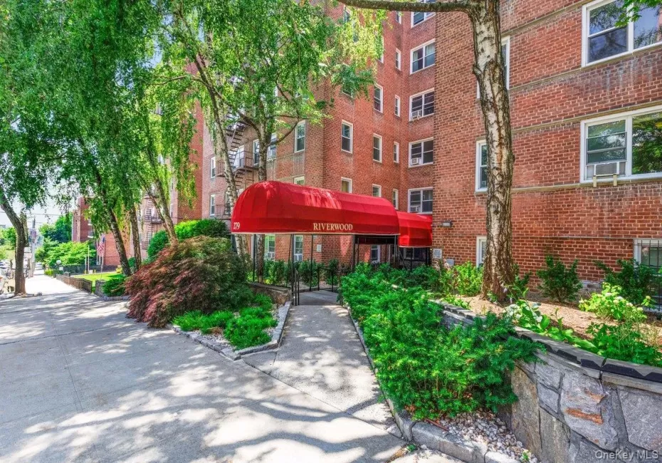 279 Broadway, Yonkers, NY, 1 Bedroom Bedrooms, 4 Rooms Rooms,1 BathroomBathrooms,Residential,For Rent,Broadway,0,KEY1018338 279 Broadway, Yonkers, NY, 1 Bedroom Bedrooms, 4 Rooms Rooms,1 BathroomBathrooms,Residential,For Rent,Broadway,0,KEY1018338
