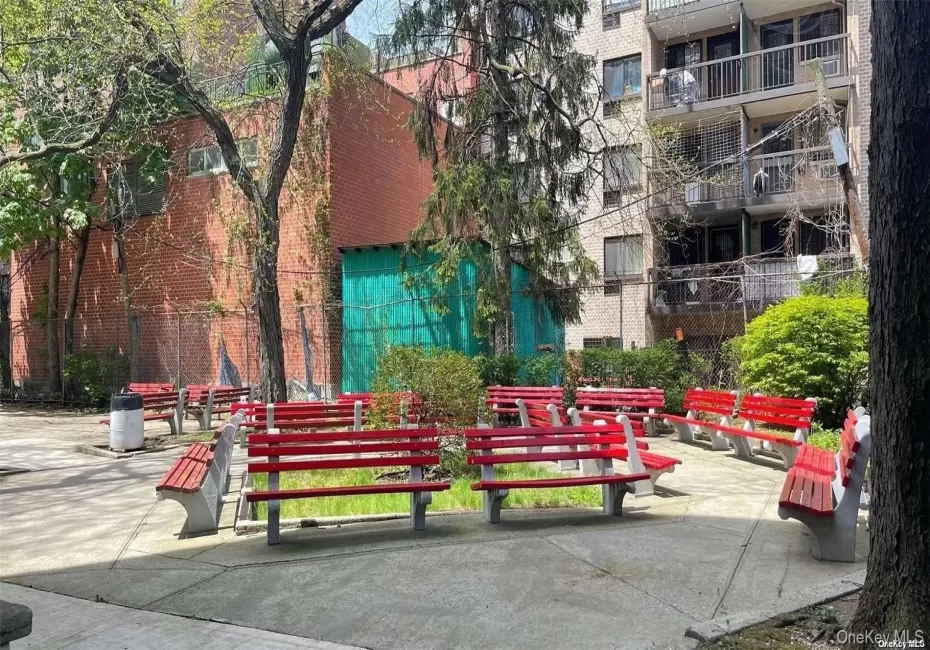 142-05 Roosevelt Avenue, New York, NY, 2 Rooms Rooms,1 BathroomBathrooms,Residential,For Rent,Roosevelt,0,KEY1013470 142-05 Roosevelt Avenue, New York, NY, 2 Rooms Rooms,1 BathroomBathrooms,Residential,For Rent,Roosevelt,0,KEY1013470
