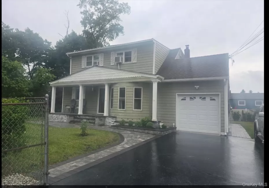 18 Cyprus Avenue, Islip, NY, 6 Bedrooms Bedrooms, 12 Rooms Rooms,3 BathroomsBathrooms,Residential,For Rent,Cyprus,0,KEY1018431 18 Cyprus Avenue, Islip, NY, 6 Bedrooms Bedrooms, 12 Rooms Rooms,3 BathroomsBathrooms,Residential,For Rent,Cyprus,0,KEY1018431