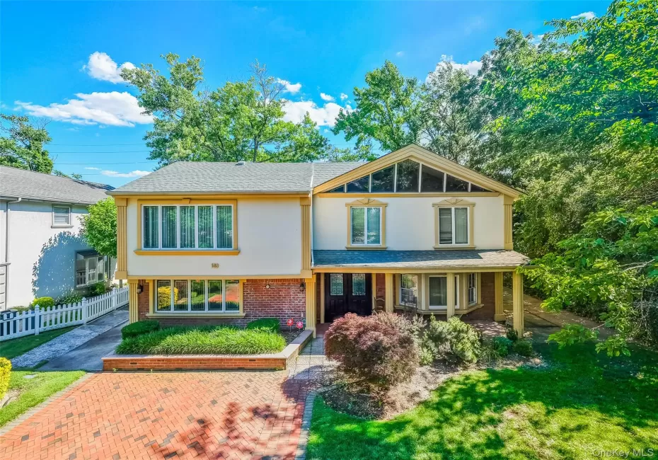 159 South Drive, North Hempstead, NY, 4 Bedrooms Bedrooms, 10 Rooms Rooms,3 BathroomsBathrooms,Residential,For Rent,South,0,KEY1018396 159 South Drive, North Hempstead, NY, 4 Bedrooms Bedrooms, 10 Rooms Rooms,3 BathroomsBathrooms,Residential,For Rent,South,0,KEY1018396