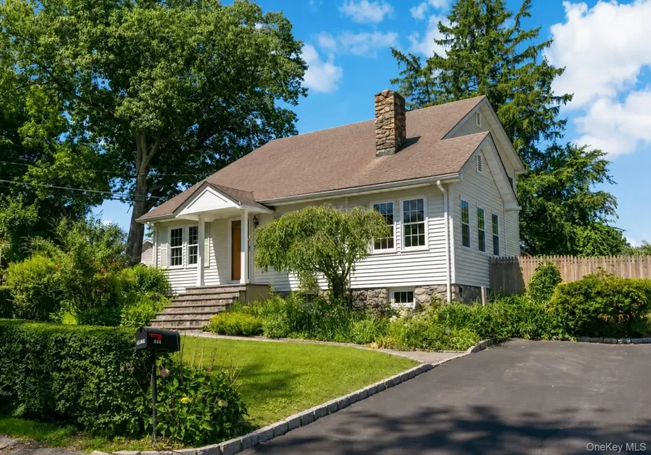 2915 Hyatt Street, Yorktown, NY, 3 Bedrooms Bedrooms, 7 Rooms Rooms,2 BathroomsBathrooms,Residential,For Rent,Hyatt,0,KEY997345 2915 Hyatt Street, Yorktown, NY, 3 Bedrooms Bedrooms, 7 Rooms Rooms,2 BathroomsBathrooms,Residential,For Rent,Hyatt,0,KEY997345