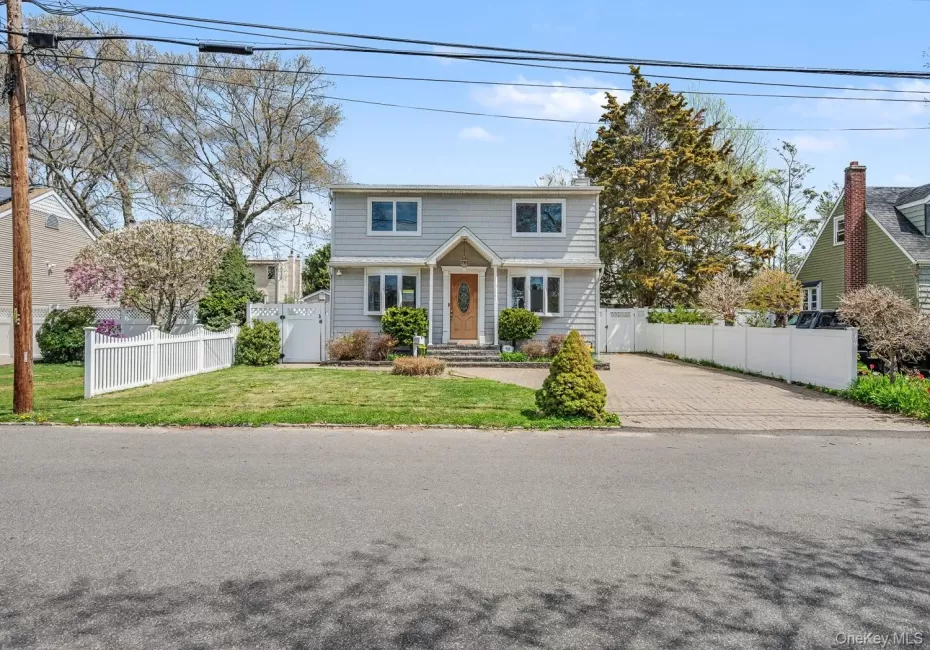 408 Broome Avenue, Babylon, NY, 3 Bedrooms Bedrooms, 5 Rooms Rooms,2 BathroomsBathrooms,Residential,For Rent,Broome,0,KEY1018076 408 Broome Avenue, Babylon, NY, 3 Bedrooms Bedrooms, 5 Rooms Rooms,2 BathroomsBathrooms,Residential,For Rent,Broome,0,KEY1018076
