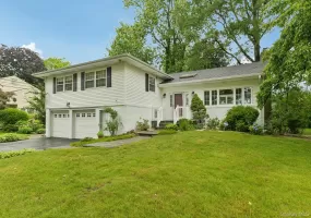 150 High Street, North Hempstead, NY, 3 Bedrooms Bedrooms, 7 Rooms Rooms,2 BathroomsBathrooms,Residential,For Rent,High,0,1018289 150 High Street, North Hempstead, NY, 3 Bedrooms Bedrooms, 7 Rooms Rooms,2 BathroomsBathrooms,Residential,For Rent,High,0,1018289