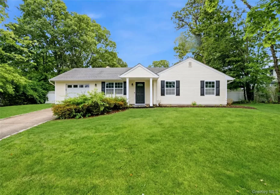 15 Groton Lane, Brookhaven, NY, 3 Bedrooms Bedrooms, 6 Rooms Rooms,1 BathroomBathrooms,Residential,For Rent,Groton,0,KEY1018470 15 Groton Lane, Brookhaven, NY, 3 Bedrooms Bedrooms, 6 Rooms Rooms,1 BathroomBathrooms,Residential,For Rent,Groton,0,KEY1018470