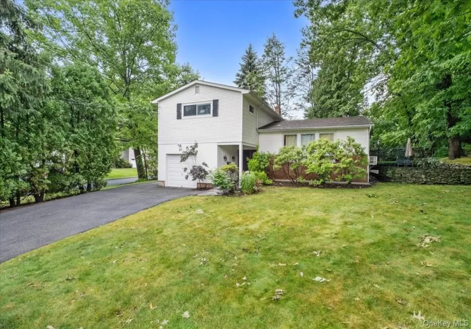 21 Tanglewood Road, Greenburgh, NY, 3 Bedrooms Bedrooms, 7 Rooms Rooms,2 BathroomsBathrooms,Residential,For Rent,Tanglewood,0,KEY1017832 21 Tanglewood Road, Greenburgh, NY, 3 Bedrooms Bedrooms, 7 Rooms Rooms,2 BathroomsBathrooms,Residential,For Rent,Tanglewood,0,KEY1017832