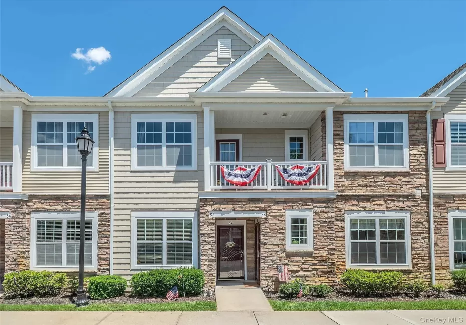 Beautiful Entry #87 Paget Lane Beautiful Entry #87 Paget Lane